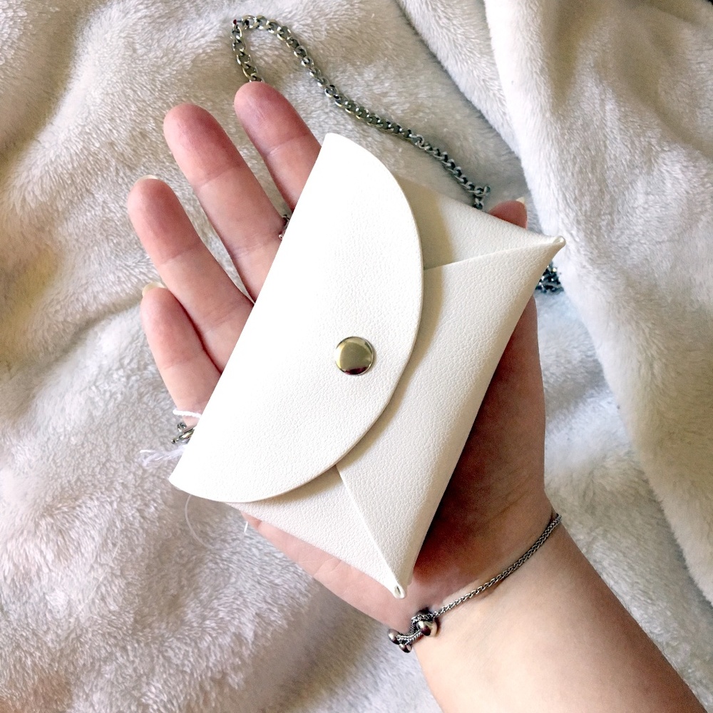 💗HP💗 NEW White Mini Envelope Crossbody Bag UO - Picture 9 of 9